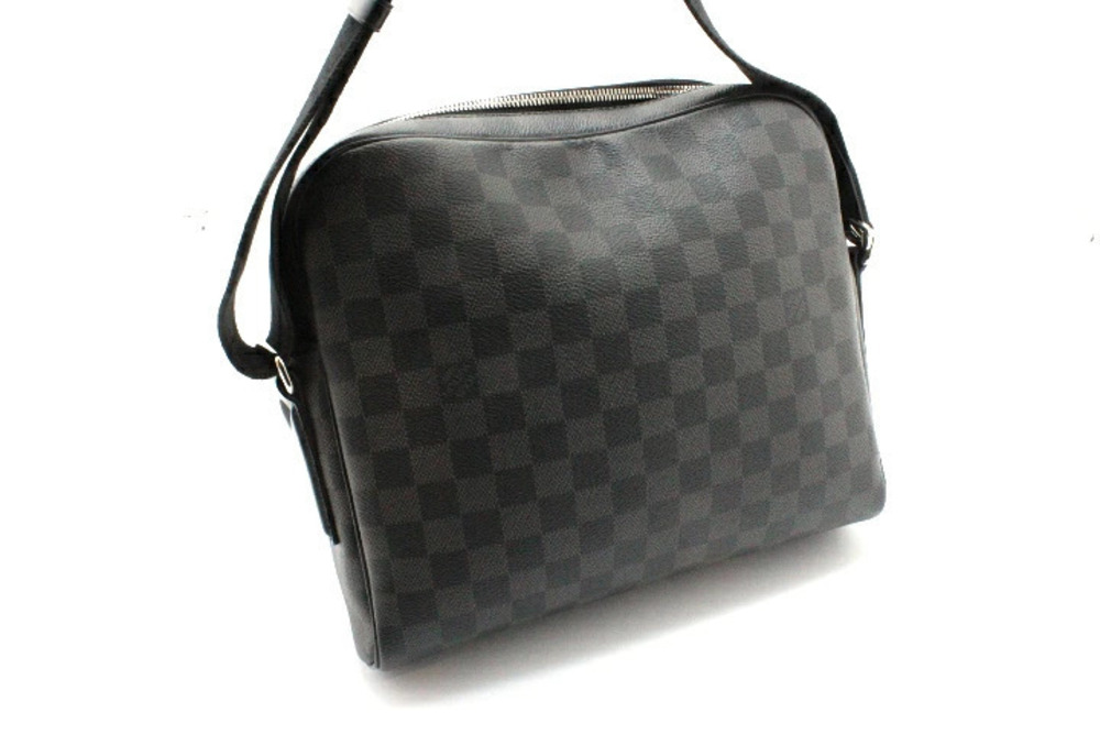 Louis Vuitton Damier Graphite Black Bag Shoulder Dayton Black